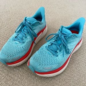 HOKA One One Womens Clifton 8 size 8.5 Wide